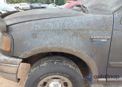 2002 Ford Expedition Eddie Bauer z USA, uszkodzony, nr VIN 1FMPU18LX2LA76538